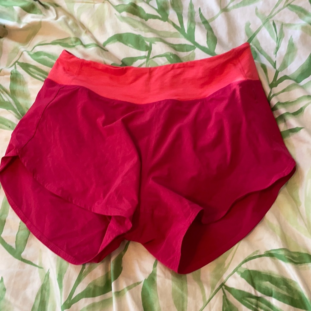 Outdoor voices Hudson ruby mid rise 4” shorts NWOT